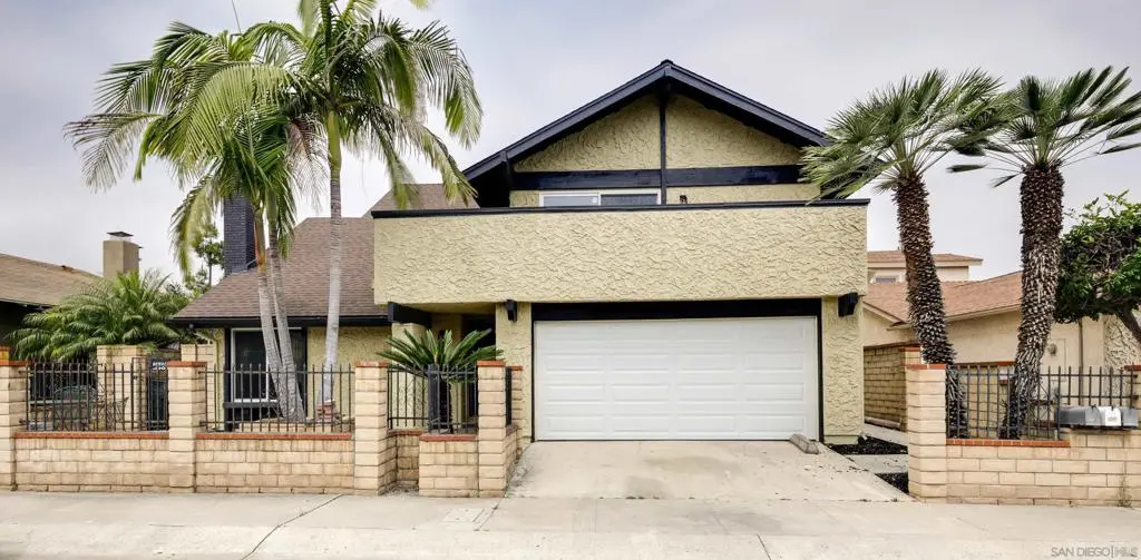 Single Family Residence for sale at 856 Misty Meadow Court, Chula Vista, CA featuring 5 beds and 3 baths
