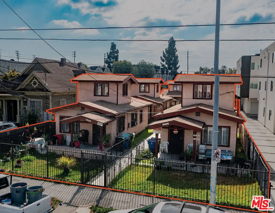 Residential Income for sale at 634 E Adams Boulevard, Los Angeles, CA featuring 6 beds and 6 baths