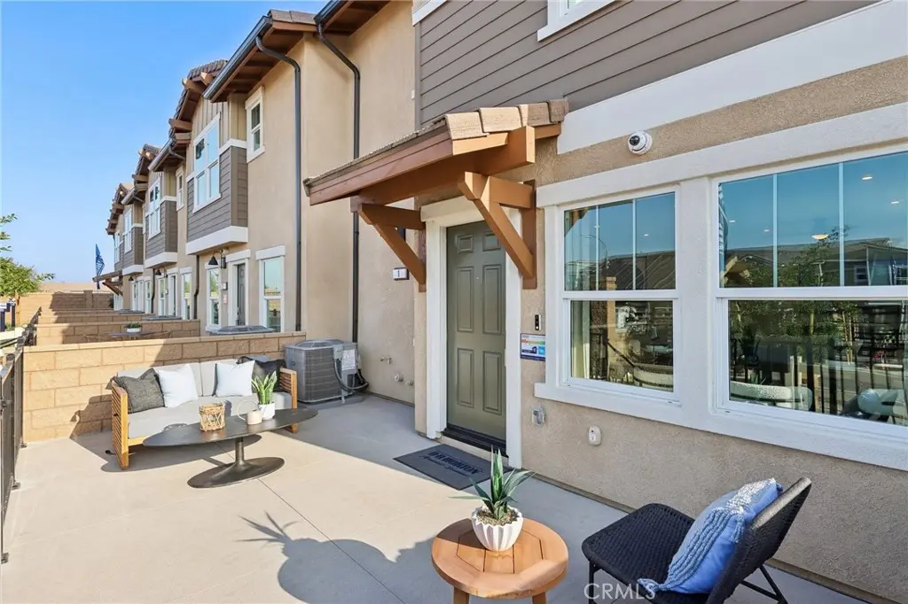 6392 Moonfire Lane 5, Fontana, CA — listing photo 1