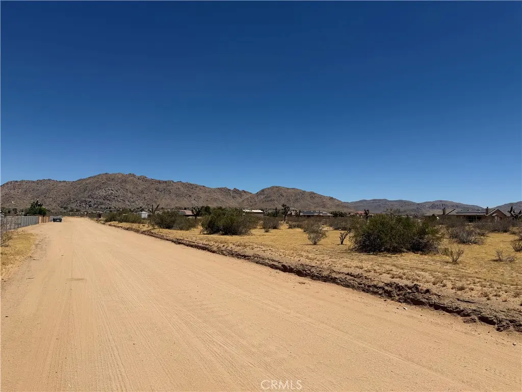 4362025 Rocky Point, Apple Valley, CA — listing photo 1