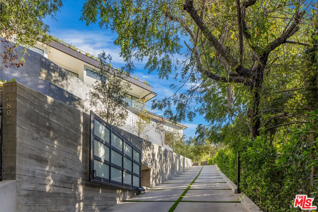 Single Family Residence for sale at 3802 Hollyline Avenue, Los Angeles, CA featuring 5 beds and 8 baths