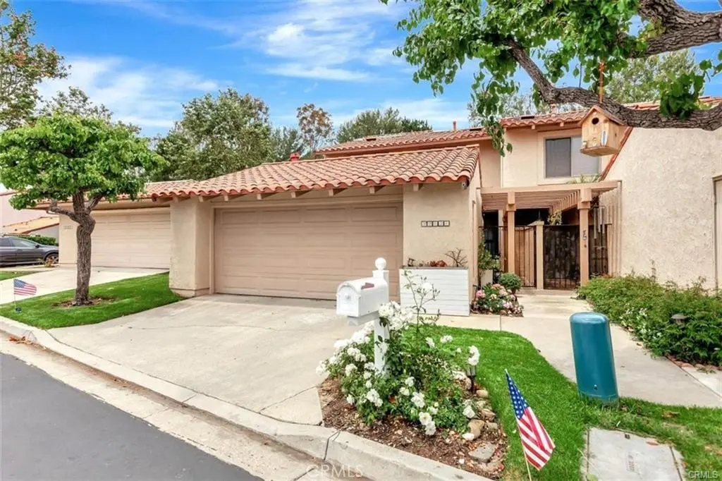 Townhouse for rent at 32457 Spyglass Court, San Juan Capistrano, CA featuring 3 beds and 3 baths