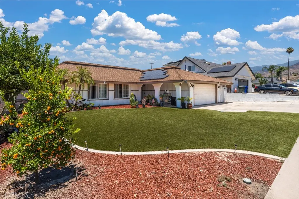 6070 Blythe Avenue, Highland, CA — listing photo 1