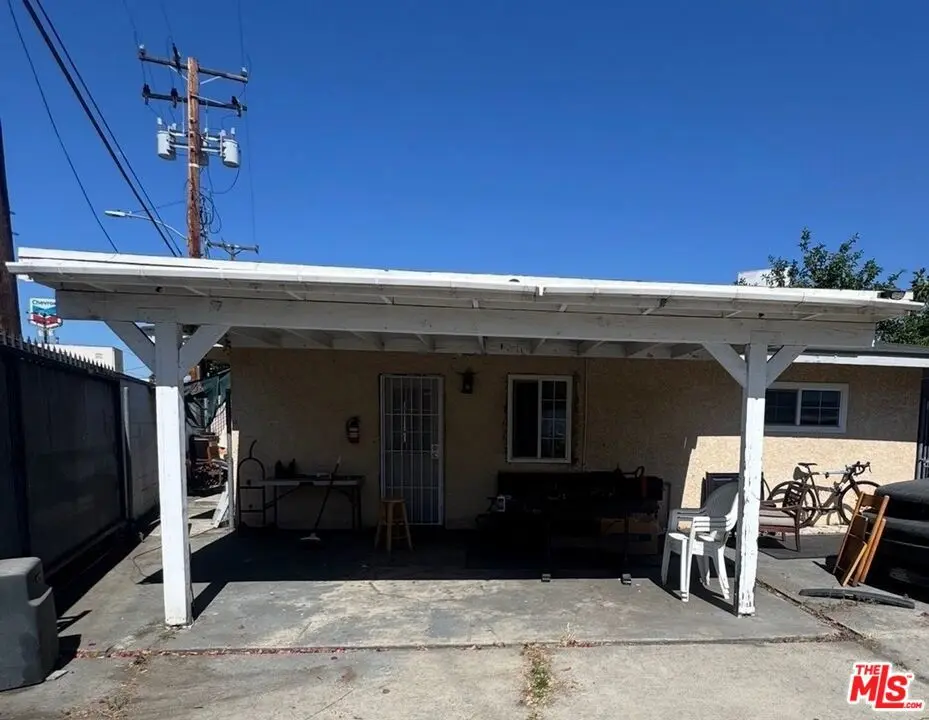 5310 Fernfield Drive, Los Angeles, CA — listing photo 1