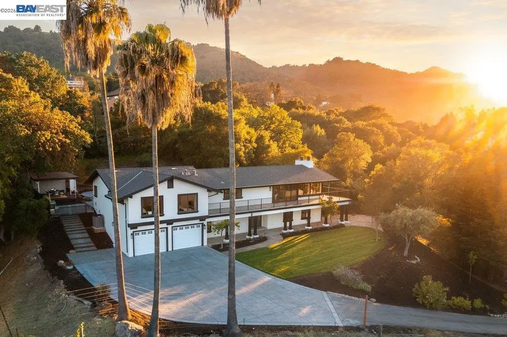 Single Family Residence for sale at 481 Montcrest Pl, Danville, CA featuring 4 beds and 4 baths