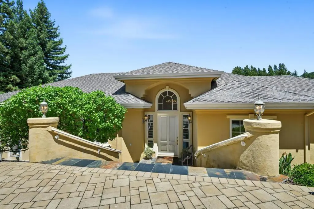 Residential Lease for rent at 169 Sausal Drive, Portola Valley, CA featuring 4 beds and 5 baths