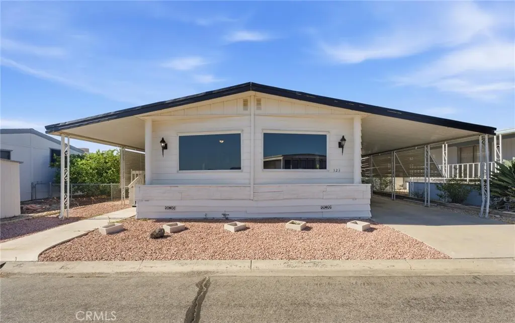 Manufactured In Park for sale at 5001 W Florida 323, Hemet, CA featuring 2 beds and 2 baths