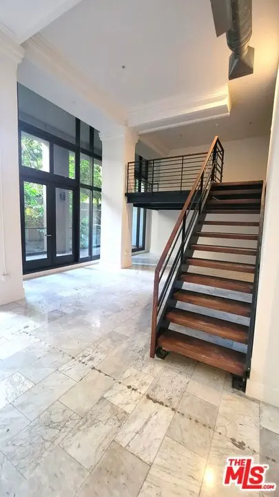 Residential Lease for rent at 460 S Spring Street 101, Los Angeles, Los Angeles County, CA featuring 2 beds and 2 baths