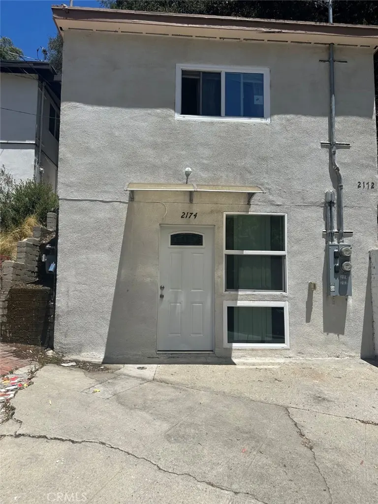 Residential Lease for rent at 2174 N Beverly Glen, Los Angeles, Los Angeles County, CA and 1 bath
