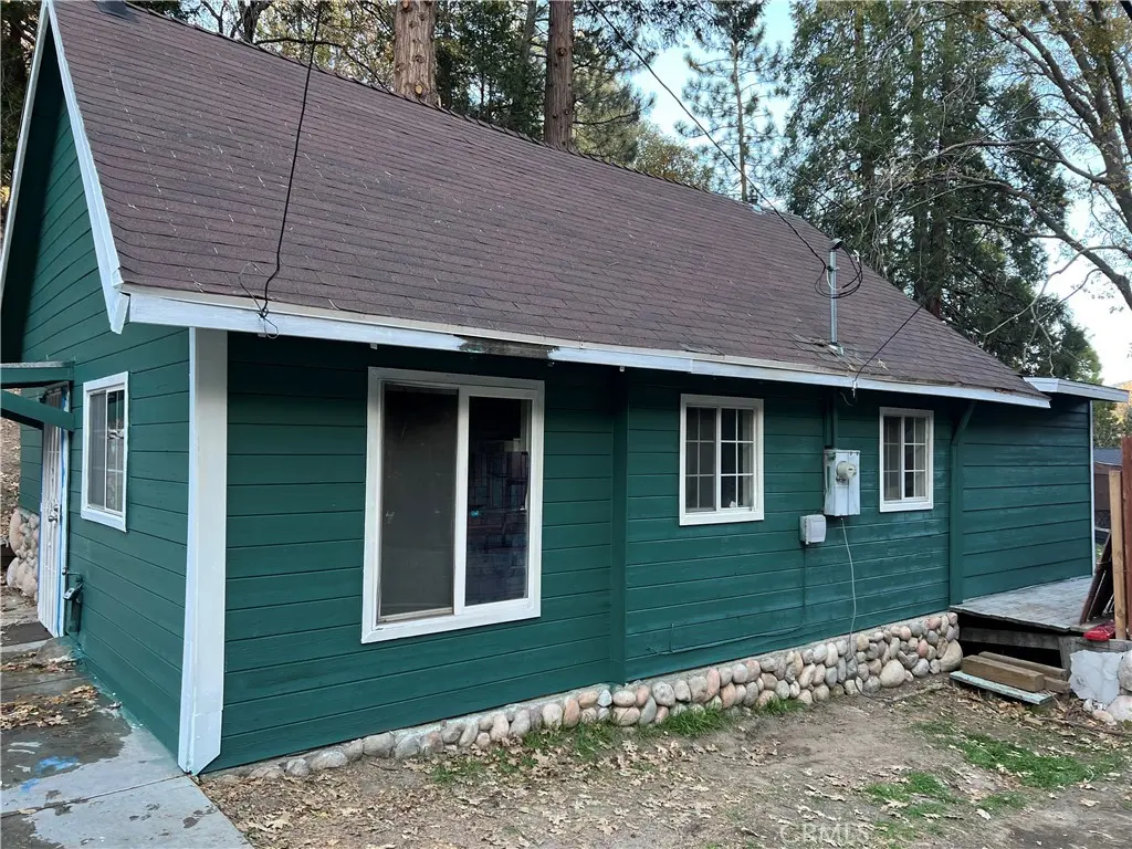29228 Hook Creek, Cedar Glen, CA — listing photo 1