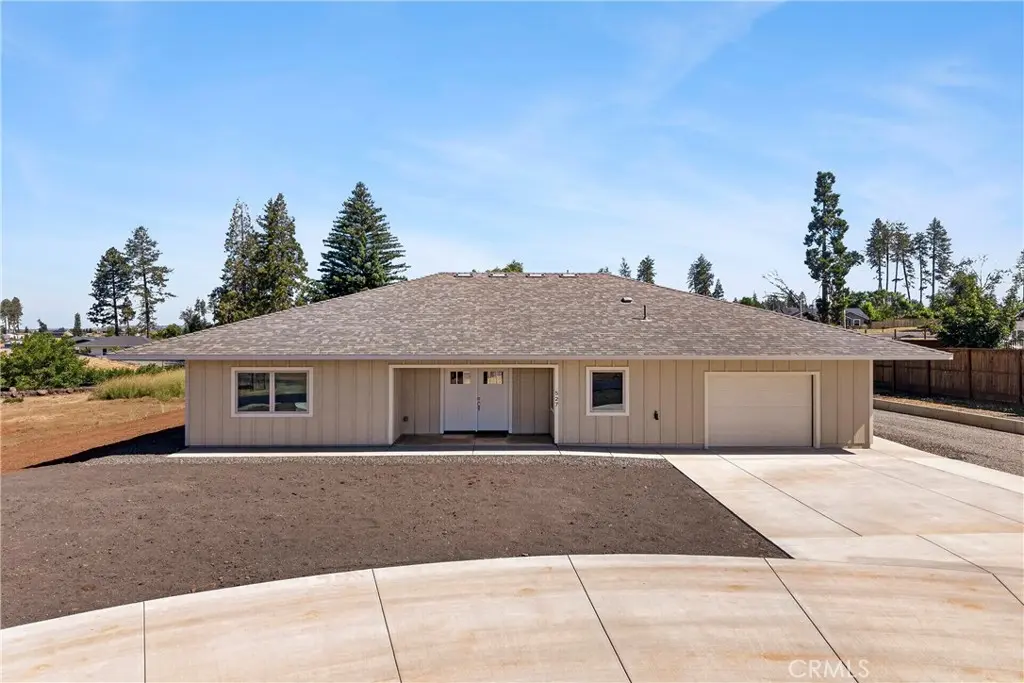 Single Family Residence for sale at 527 Crestwood, Paradise, CA featuring 3 beds and 2 baths