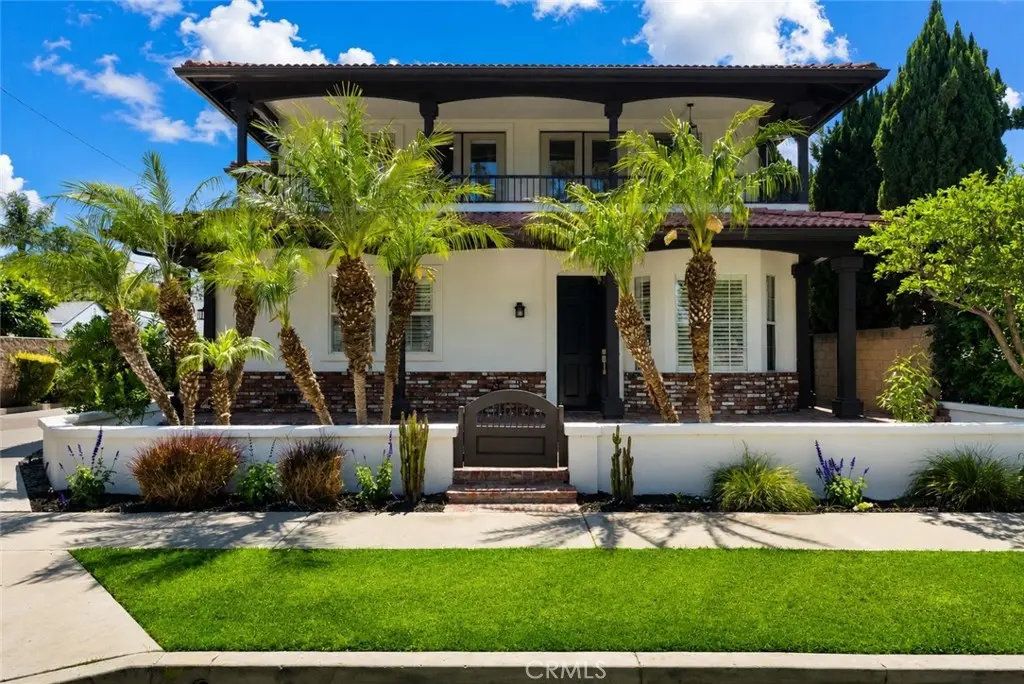 Single Family Residence for sale at 267 Mesa Dr, Costa Mesa, CA featuring 5 beds and 4 baths