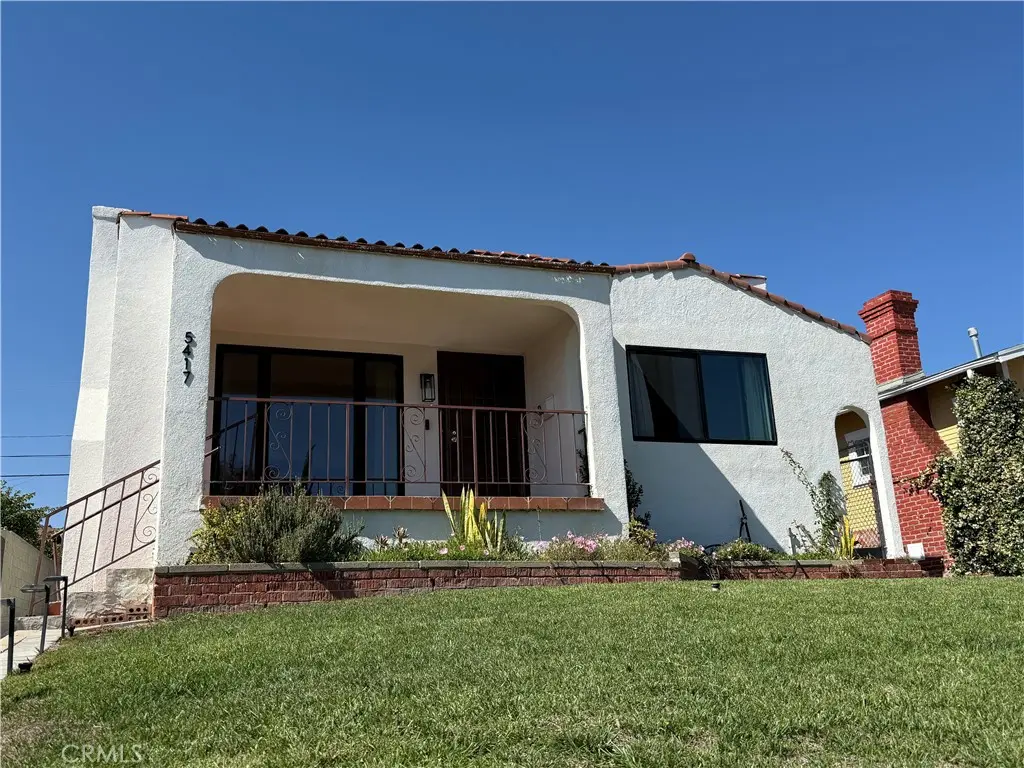 Single Family Residence for sale at 5417 Stratford, Los Angeles, CA featuring 5 beds and 4 baths