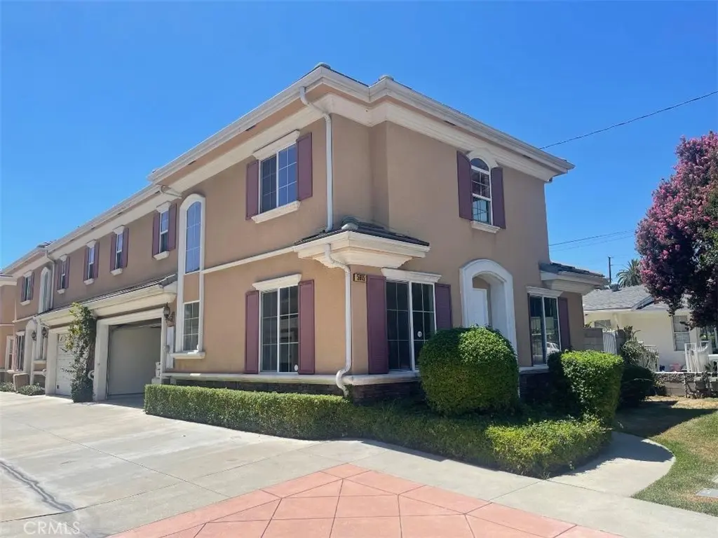 Residential Lease for rent at 5605 Temple City Blvd. A, Temple City, Los Angeles County, CA featuring 2 beds and 3 baths