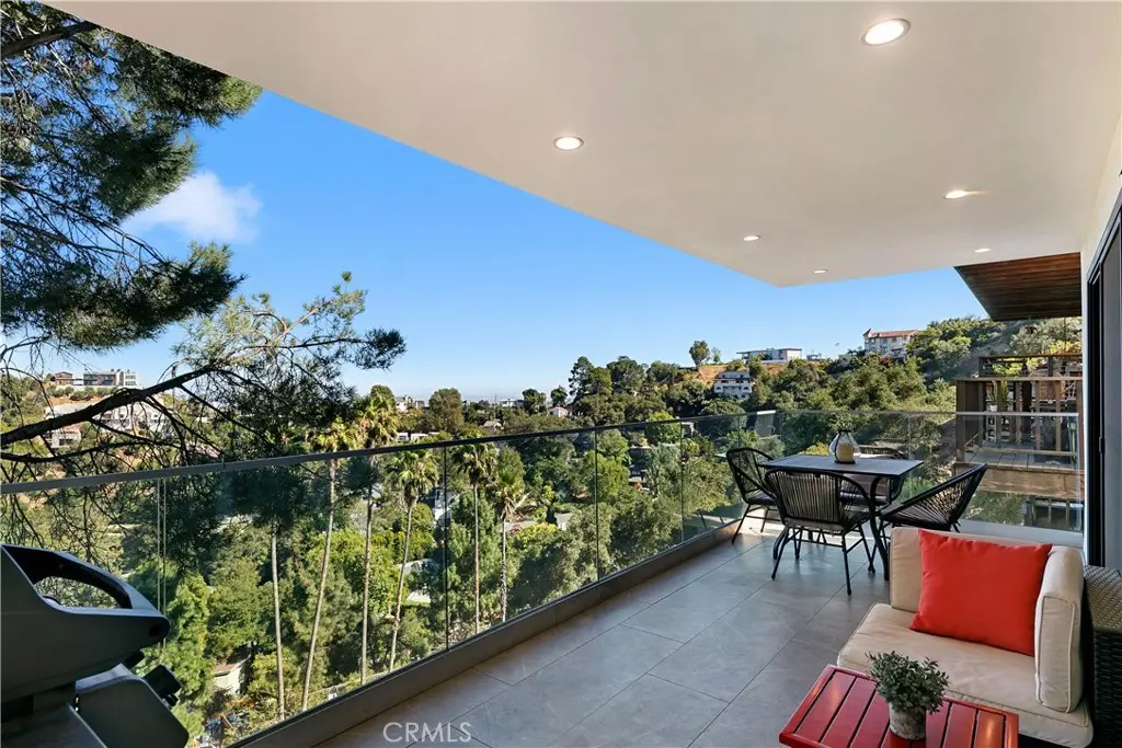 Single Family Residence for sale at 8960 Crescent Drive, Los Angeles, CA featuring 3 beds and 4 baths