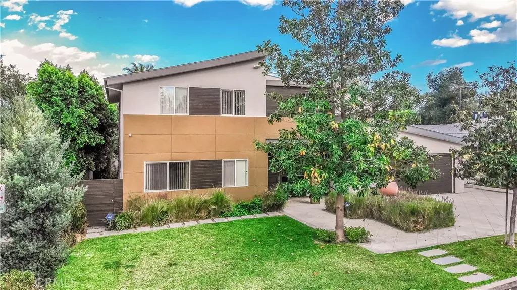 5512 Leghorn, Sherman Oaks, CA — listing photo 1