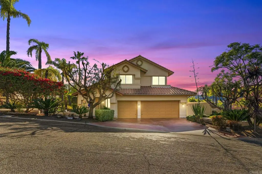 Single Family Residence for sale at 2763 Canyon Oak Place, Escondido, CA featuring 5 beds and 3 baths