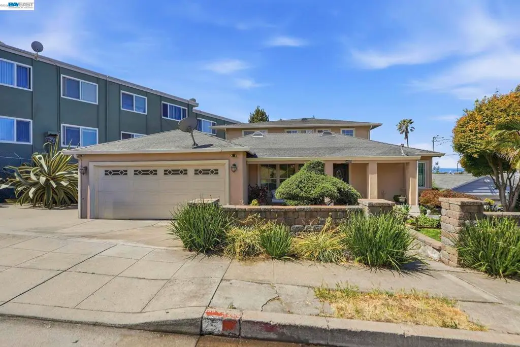 Single Family Residence for sale at 24025 2Nd St, Hayward, CA featuring 3 beds and 2 baths
