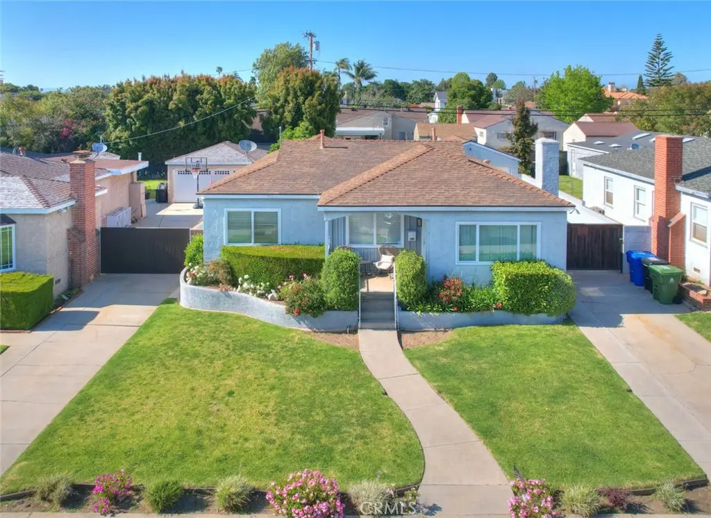 Single Family Residence for rent at 6505 W 84th Street, Los Angeles, CA featuring 3 beds and 2 baths
