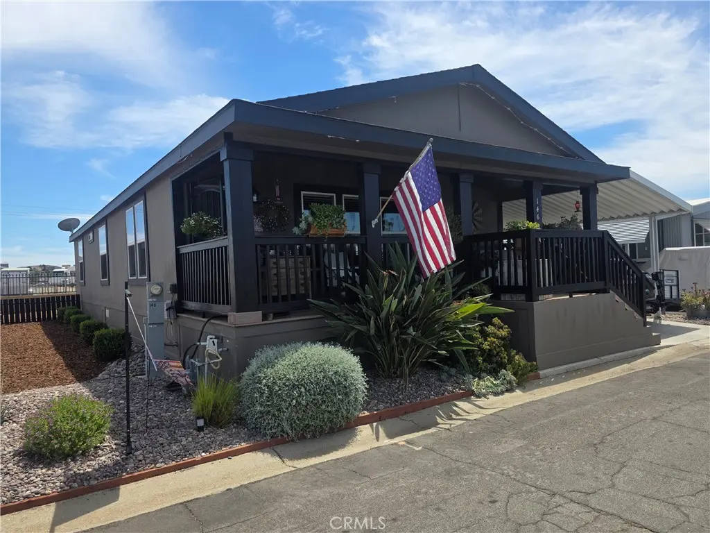 Manufactured In Park for sale at 27150 Shadel 146, Menifee, CA featuring 2 beds and 2 baths