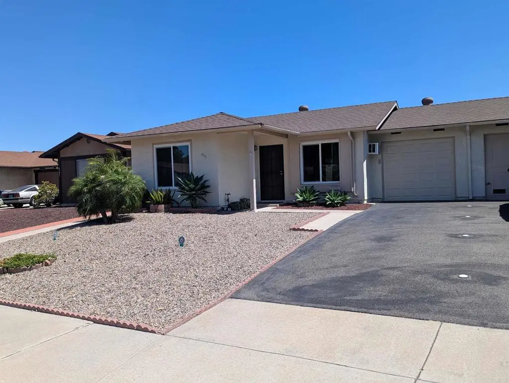 Single Family Residence for sale at 4593 Sunrise Ridge, Oceanside, CA featuring 2 beds and 1 bath