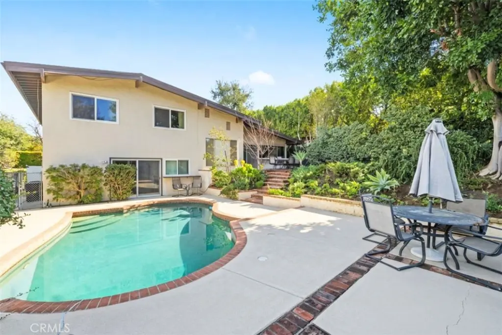 4157 Aleman, Tarzana, CA — listing photo 1