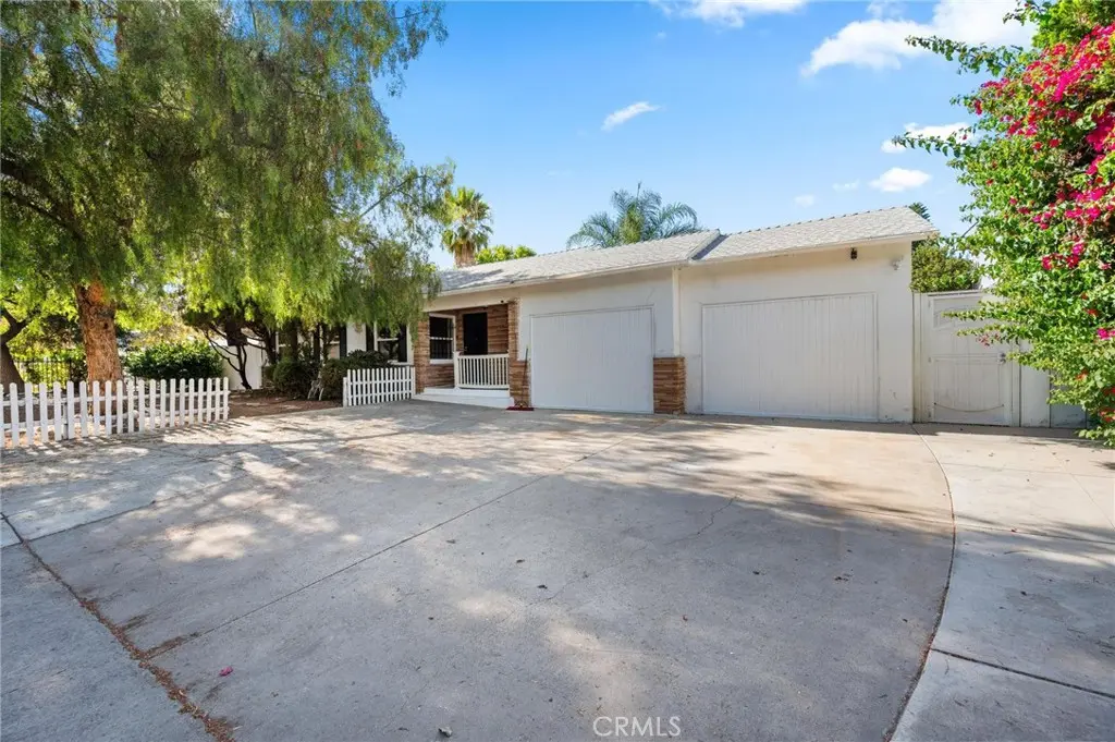 20957 Community Street, Canoga Park, CA — listing photo 1
