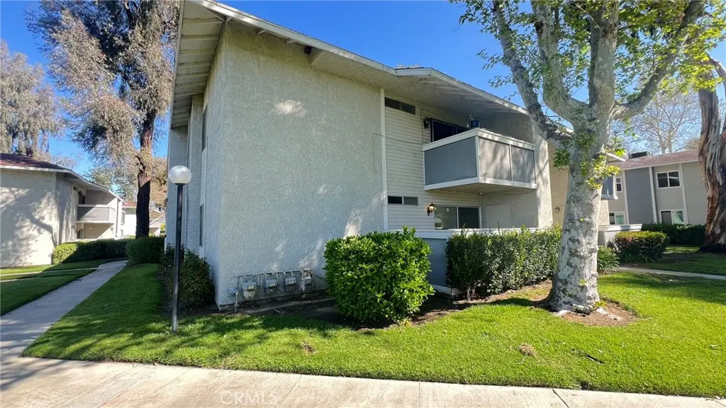 26200 Redlands, Redlands, CA — listing photo 1