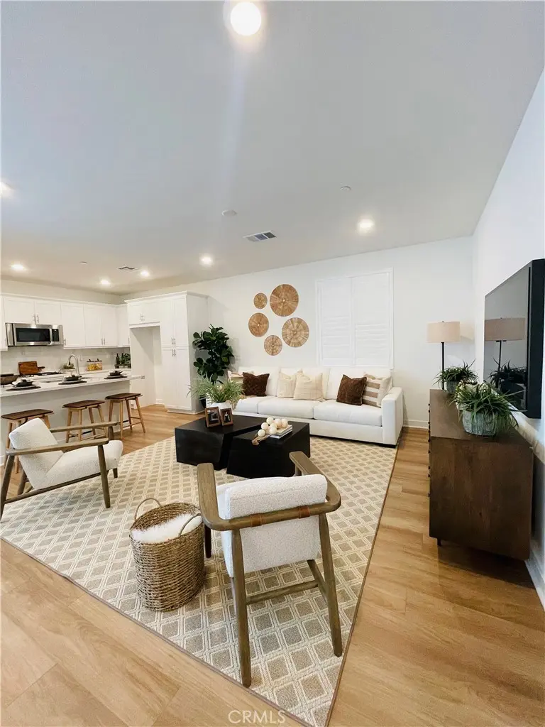 2004 Dewdrop, Upland, CA — listing photo 1