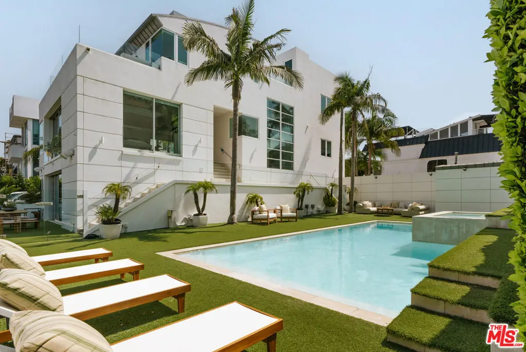 5418 Pacific Avenue, Marina Del Rey, CA — listing photo 1