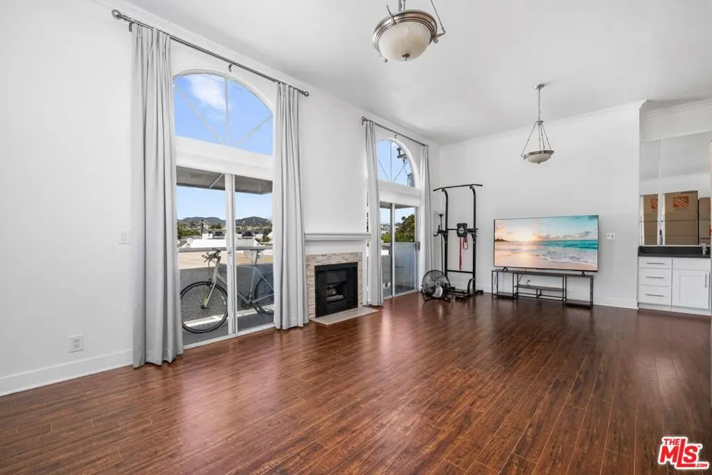 Condominium for sale at 12001 Goshen Avenue 303, Los Angeles, CA featuring 3 beds and 2 baths