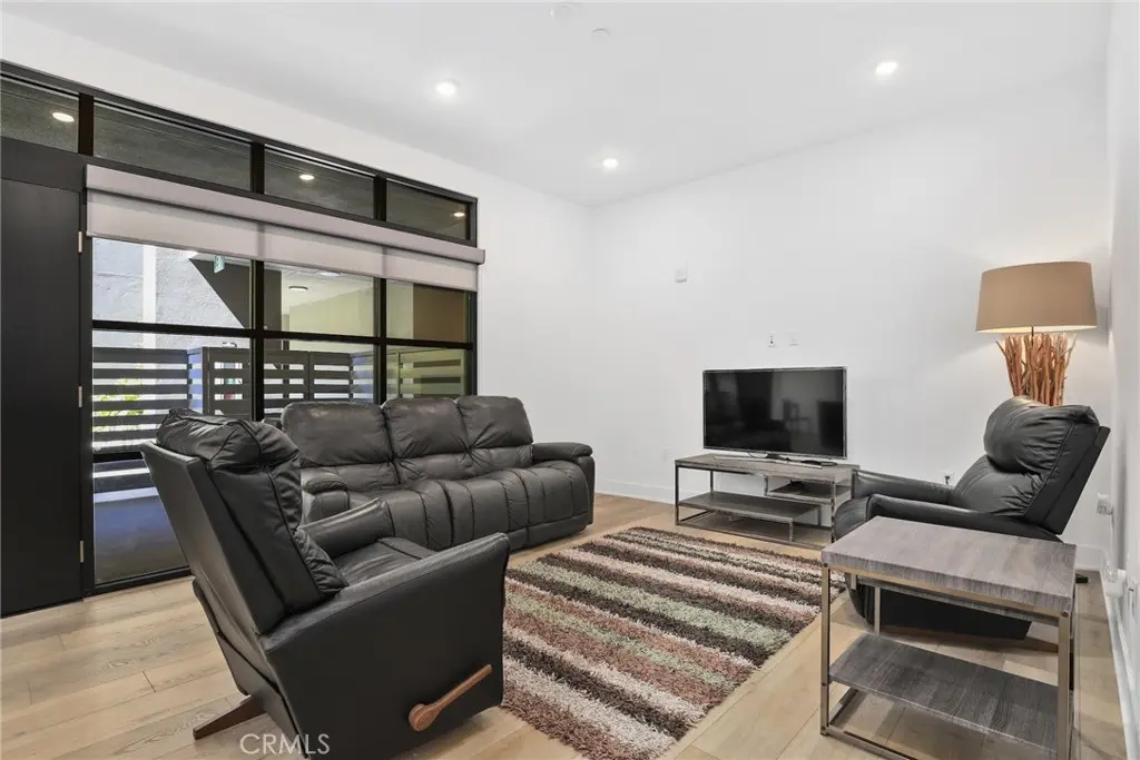 Condominium for sale at 178 S Euclid Avenue 106, Pasadena, CA featuring 2 beds and 2 baths