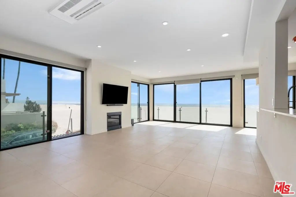 1 Northstar Street 101, Marina Del Rey, CA — listing photo 1