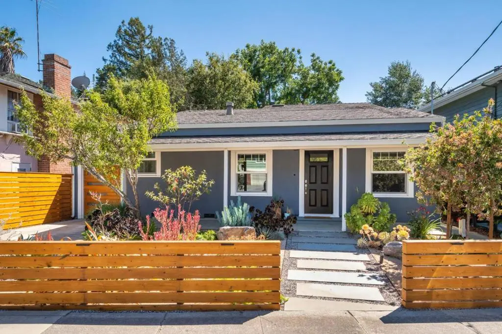 Residential Lease for rent at 2667 San Carlos Avenue, San Carlos, CA featuring 3 beds and 2 baths