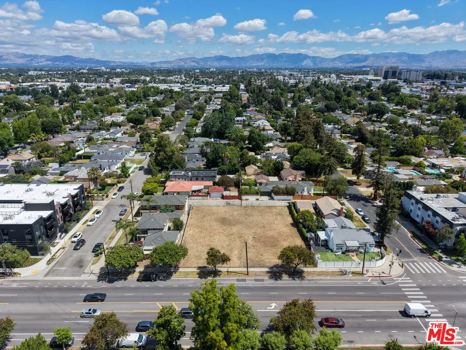 14715 Burbank Boulevard, Los Angeles, CA — listing photo 1