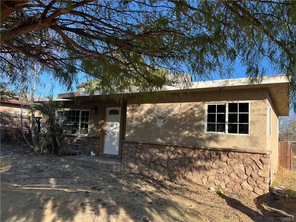 Single Family Residence for rent at 660 N 10th Street, Banning, CA featuring 5 beds and 2 baths