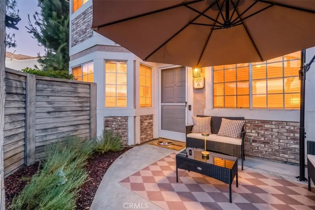 1204 N Sunflower Ave A, Covina, CA — listing photo 1