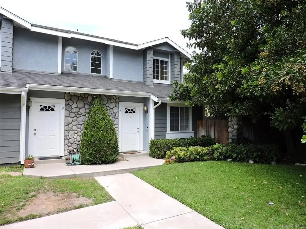 Residential Lease for rent at 1425 Loma Avenue A, Monrovia, Los Angeles County, CA featuring 2 beds and 2 baths