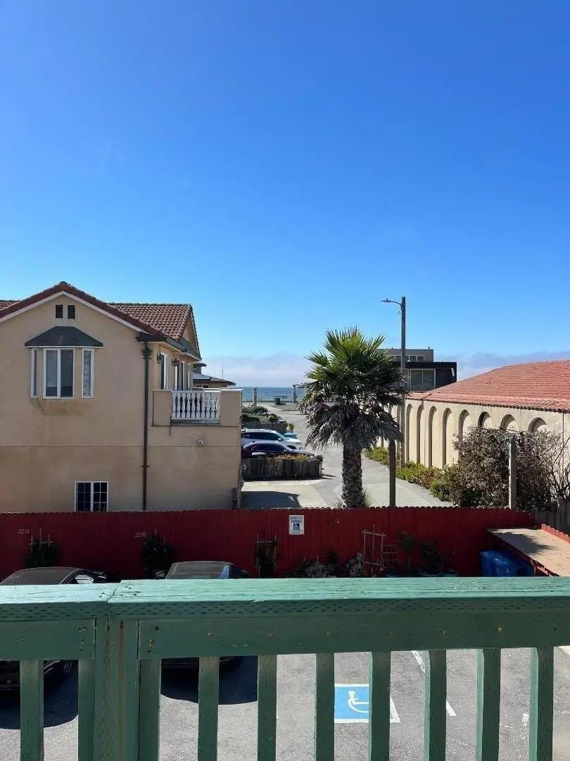 Apartment for rent at 2286 Palmetto Avenue, Pacifica, CA featuring 1 bed and 2 baths