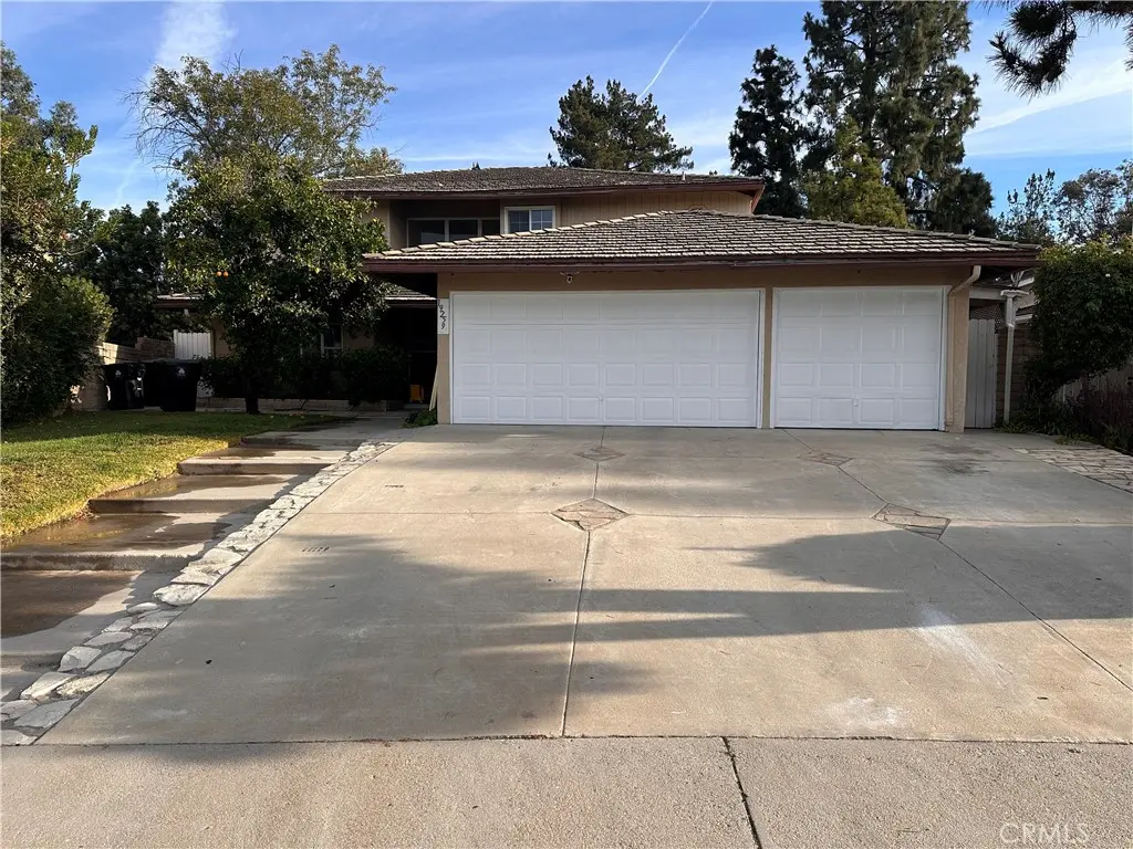 Single Family Residence for rent at 19259 Kenya, Los Angeles, CA featuring 5 beds and 3 baths