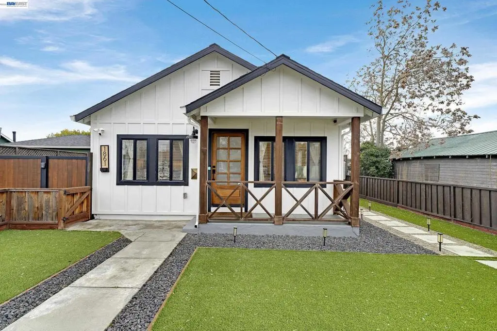 Single Family Residence for sale at 1861 Linden St, Livermore, CA featuring 4 beds and 3 baths