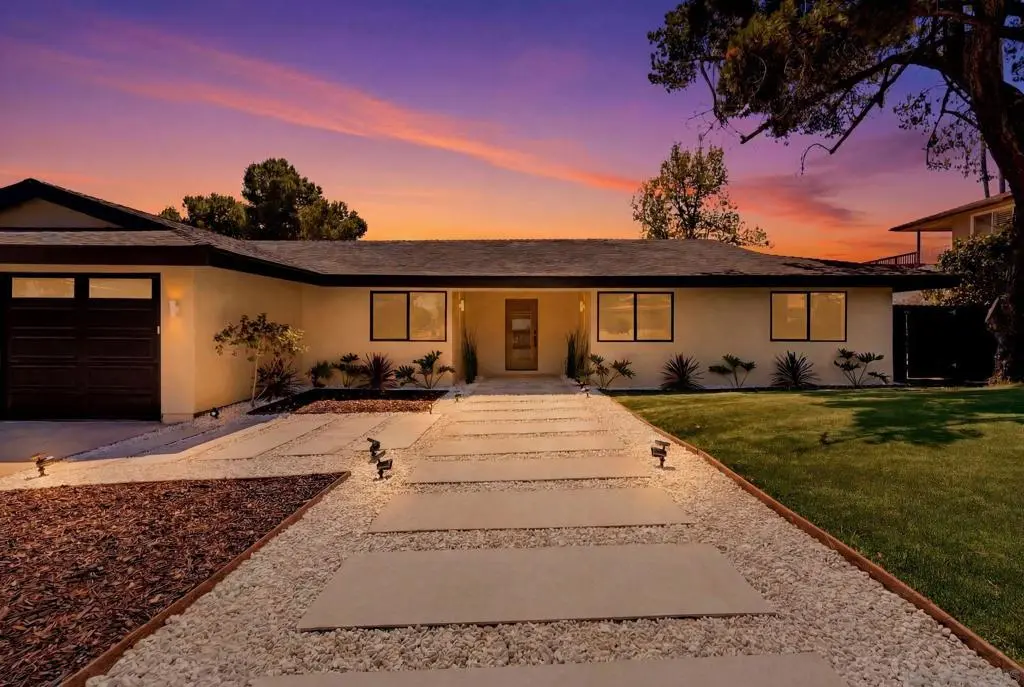 4222 Helix Del Sur, La Mesa, CA — listing photo 1