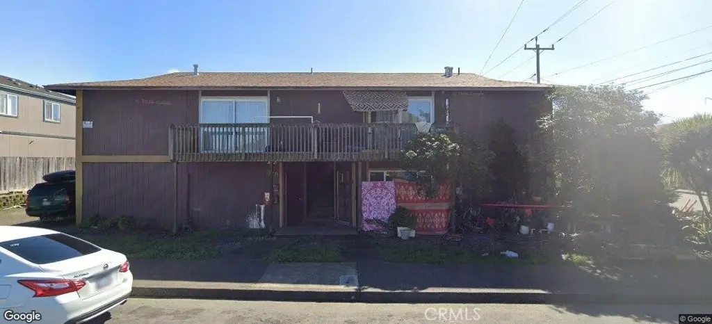 Triplex for sale at 325 W Del Norte, Eureka, CA featuring 6 beds and 3 baths