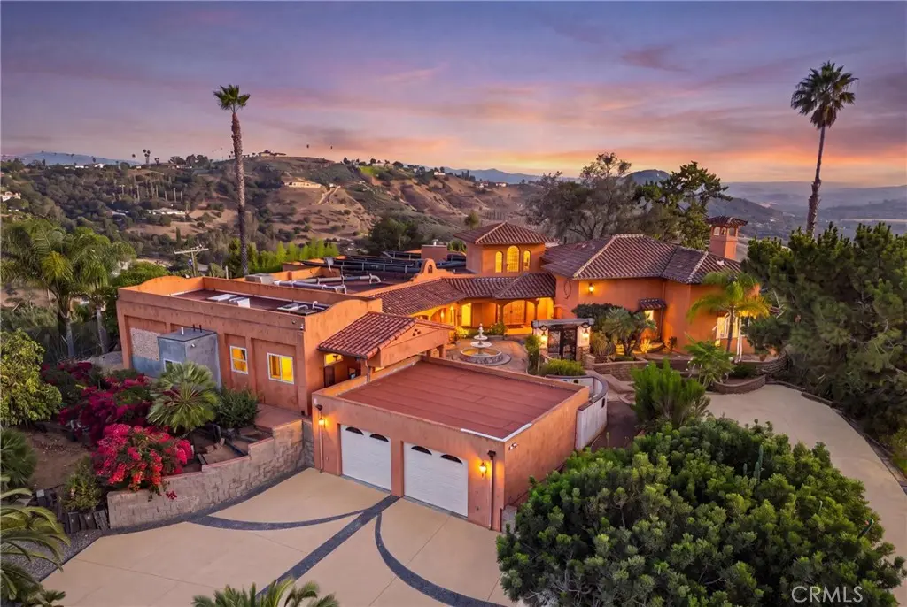 3838 Foxglove, Fallbrook, CA — listing photo 1