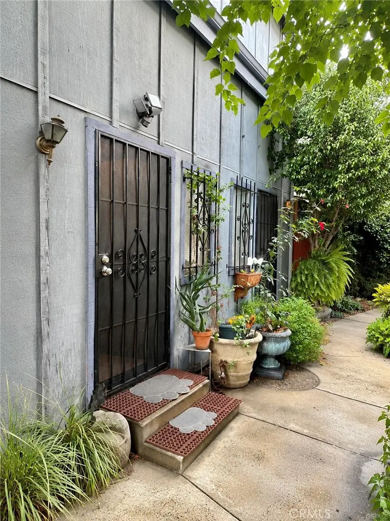 9346 Van Nuys Boulevard 4, Panorama City, CA — listing photo 1