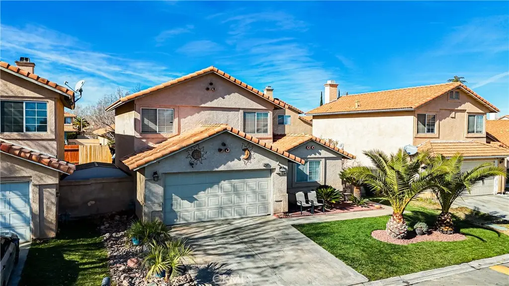 12450 Silverwood, Victorville, CA — listing photo 1