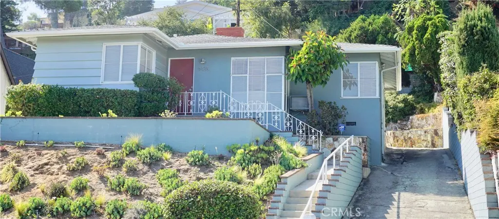 Residential Lease for rent at 4435 Caledonia Way, Los Angeles, Los Angeles County, CA featuring 2 beds and 1 bath
