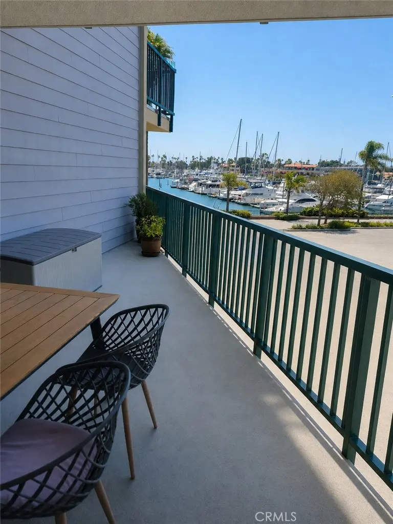 Condominium for sale at 2901 Peninsula Road 135, Oxnard, CA featuring 1 bed and 1 bath