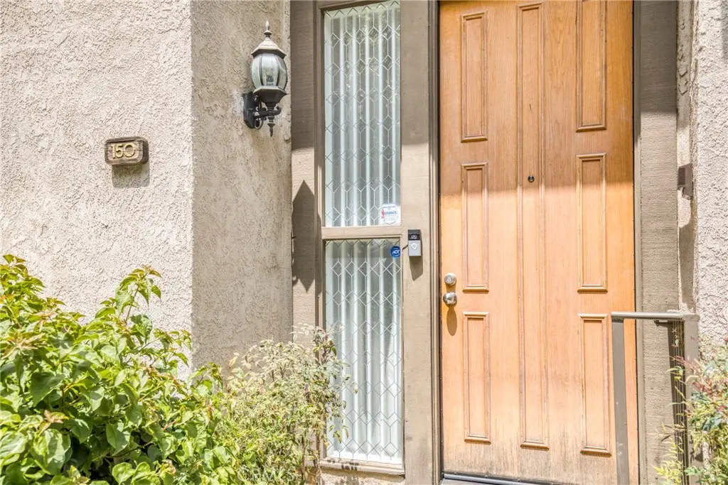 9000 Vanalden 150, Northridge, CA — listing photo 1
