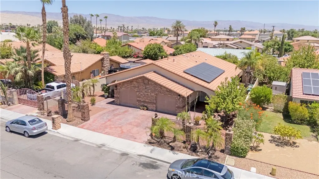 32320 Desert Vista, Cathedral City, CA — listing photo 1